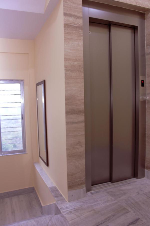 Sanjiva Suites Kolkata Exterior photo