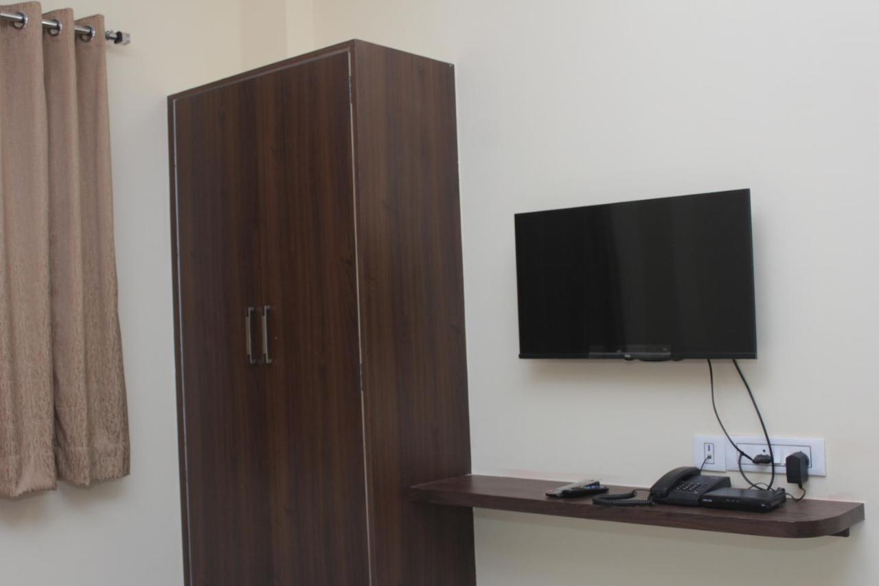 Sanjiva Suites Kolkata Exterior photo